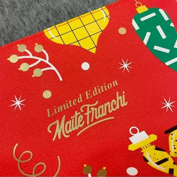 Kiehls x Maite Franchi Cosmetic Bag - Picture 11 of 13